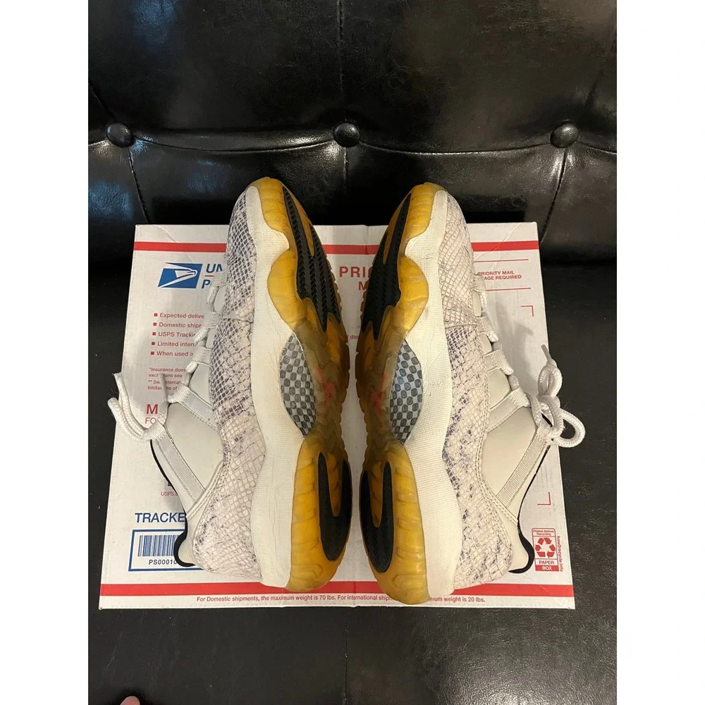 Air Jordan 11 Retro Low Light Bone Snakeskin
